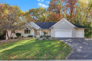 2026 Safari Heights Trail, Eagan, MN 55122