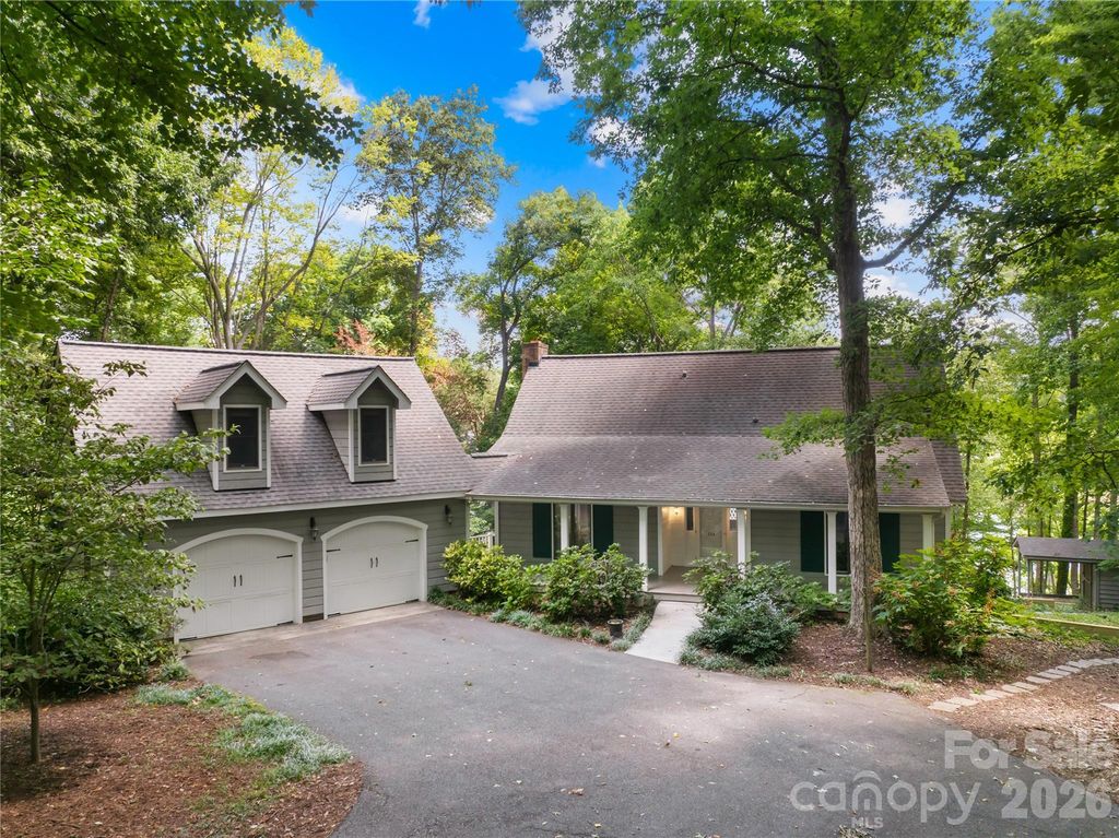 114 Forest Cove Lane, Mooresville, NC 28117