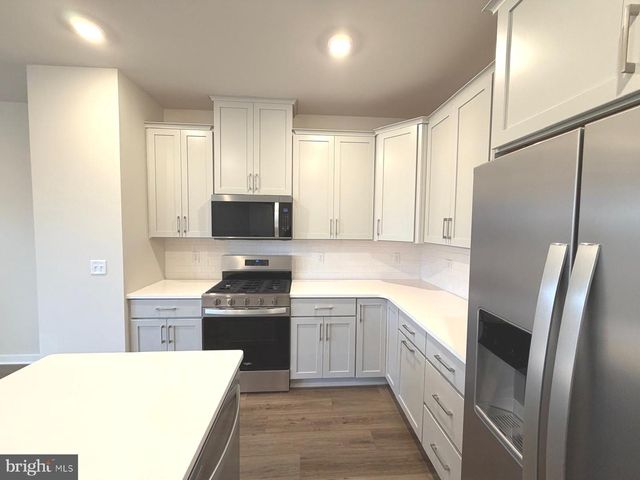 105 ABRAMO VICTOR DR, Downingtown, PA 19335