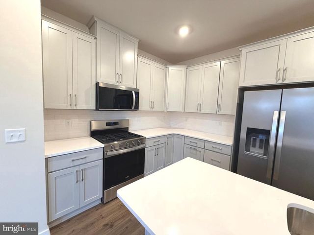 105 ABRAMO VICTOR DR, Downingtown, PA 19335