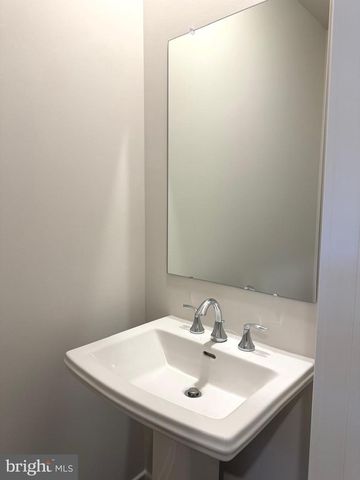 105 ABRAMO VICTOR DR, Downingtown, PA 19335