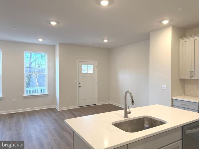 105 ABRAMO VICTOR DR, Downingtown, PA 19335