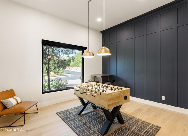 12077 E Laurel Lane, Scottsdale, AZ 85259