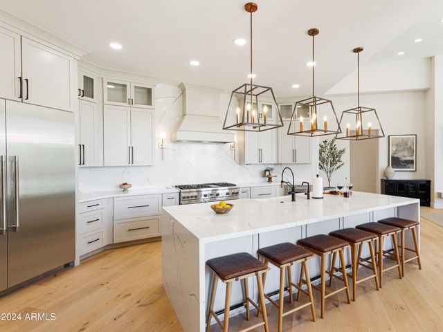 12077 E Laurel Lane, Scottsdale, AZ 85259