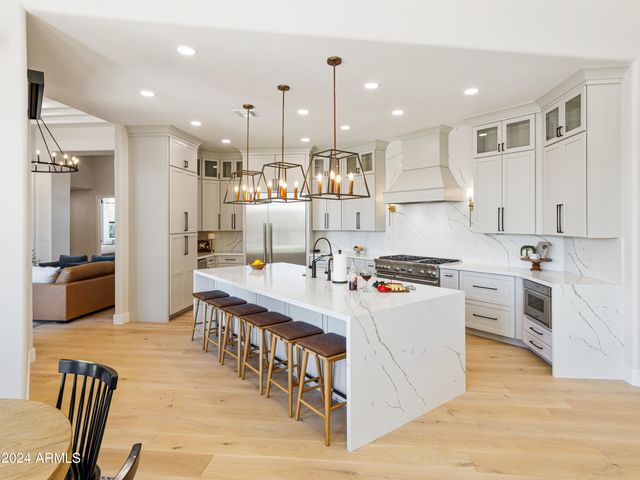 12077 E Laurel Lane, Scottsdale, AZ 85259