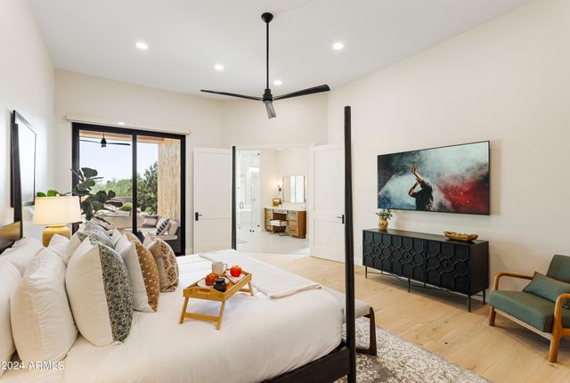 12077 E Laurel Lane, Scottsdale, AZ 85259