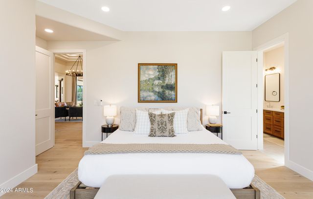 12077 E Laurel Lane, Scottsdale, AZ 85259