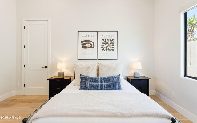 12077 E Laurel Lane, Scottsdale, AZ 85259