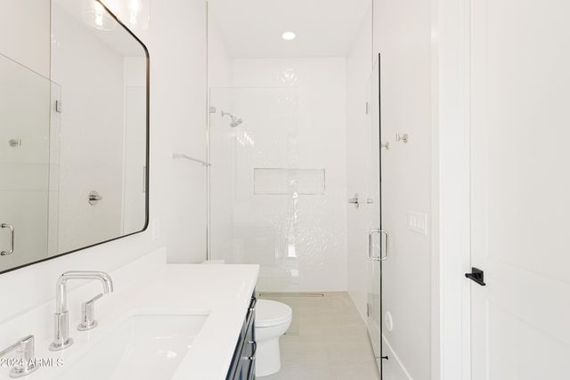 12077 E Laurel Lane, Scottsdale, AZ 85259