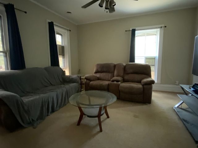 404 S Batavia Avenue, Batavia, IL 60510