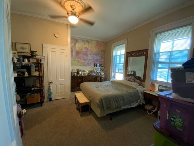 404 S Batavia Avenue, Batavia, IL 60510