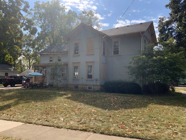 404 S Batavia Avenue, Batavia, IL 60510