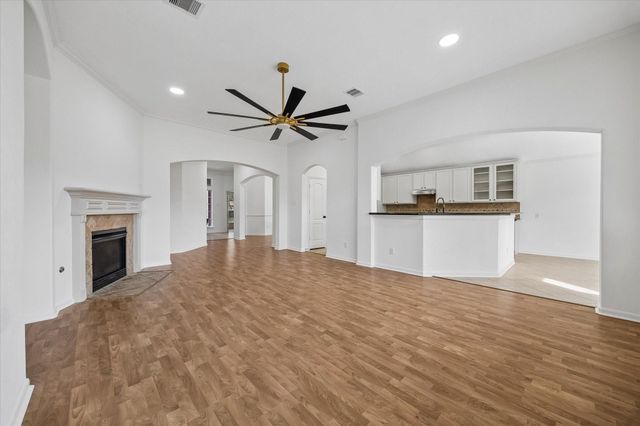 6606 Ivy Heath Lane, Houston, TX 77041