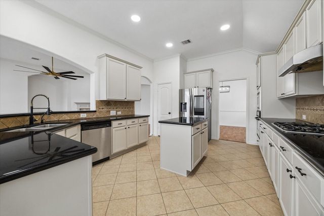 6606 Ivy Heath Lane, Houston, TX 77041