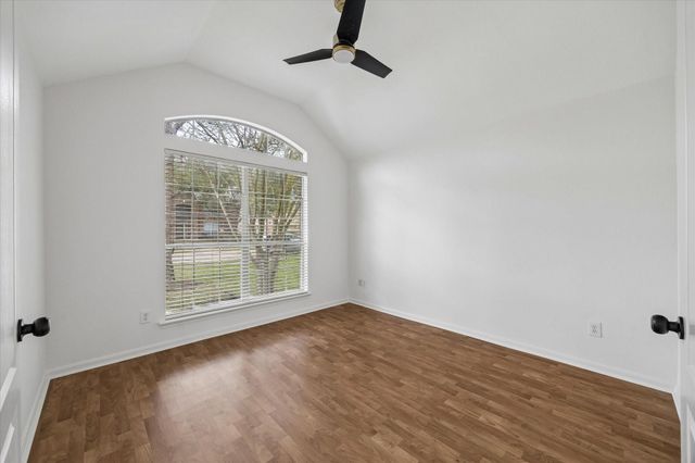 6606 Ivy Heath Lane, Houston, TX 77041