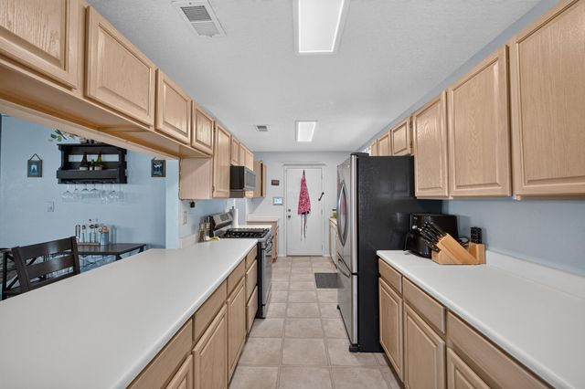 5409 Colleens Way NE, Albuquerque, NM 87111