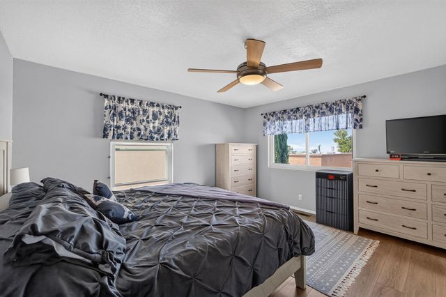 5409 Colleens Way NE, Albuquerque, NM 87111