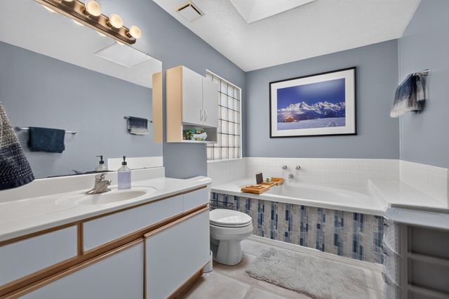 5409 Colleens Way NE, Albuquerque, NM 87111