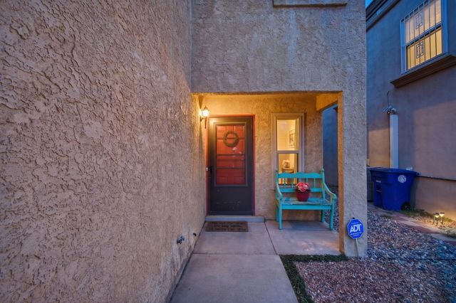 5409 Colleens Way NE, Albuquerque, NM 87111