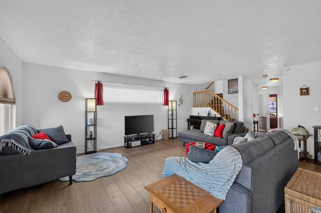 5409 Colleens Way NE, Albuquerque, NM 87111