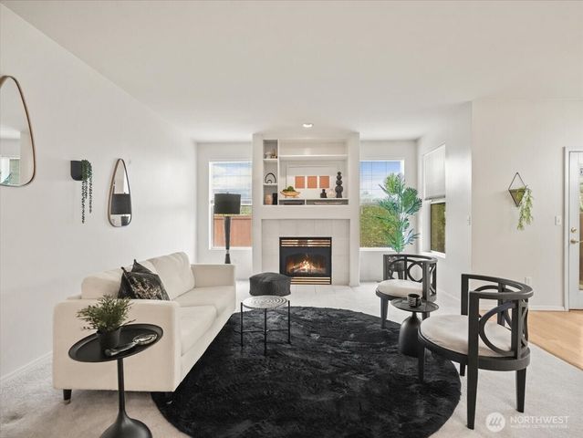 7402 143rd Avenue Ct E, Sumner, WA 98390