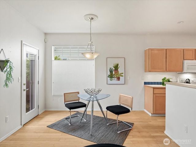 7402 143rd Avenue Ct E, Sumner, WA 98390