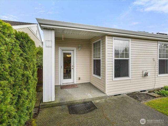 7402 143rd Avenue Ct E, Sumner, WA 98390