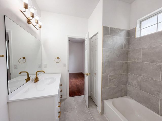 9405 SW 31ST LANE, Gainesville, FL 32608