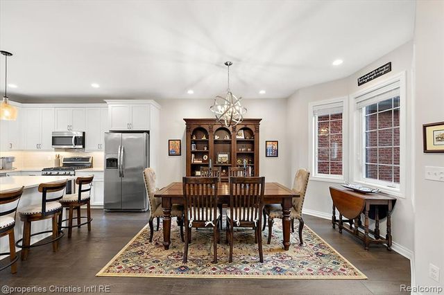 9834 Nature Valley Drive, Brighton, MI 48114