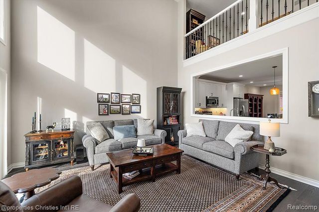 9834 Nature Valley Drive, Brighton, MI 48114