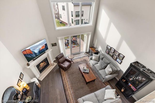 9834 Nature Valley Drive, Brighton, MI 48114