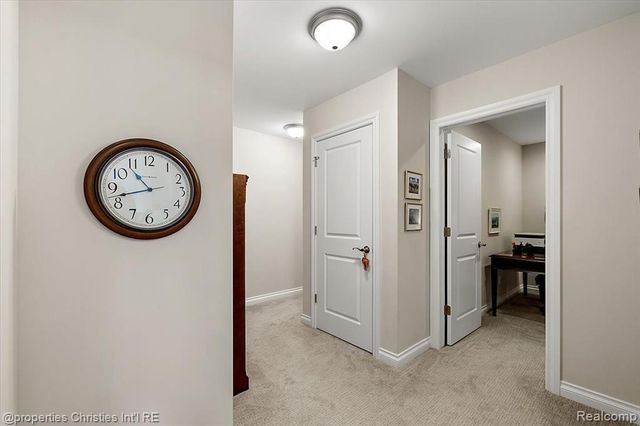 9834 Nature Valley Drive, Brighton, MI 48114