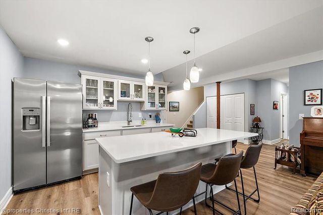 9834 Nature Valley Drive, Brighton, MI 48114