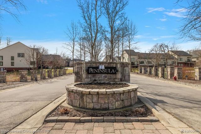 9834 Nature Valley Drive, Brighton, MI 48114