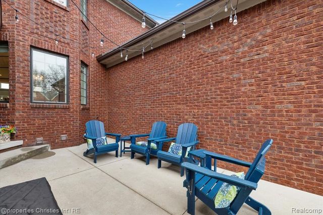 9834 Nature Valley Drive, Brighton, MI 48114