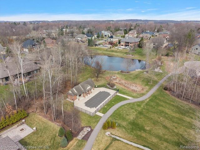 9834 Nature Valley Drive, Brighton, MI 48114