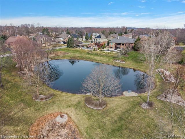 9834 Nature Valley Drive, Brighton, MI 48114
