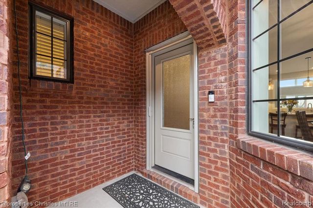 9834 Nature Valley Drive, Brighton, MI 48114