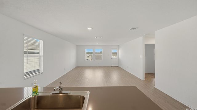 5970 VESTIGE BND, Bulverde, TX 78163