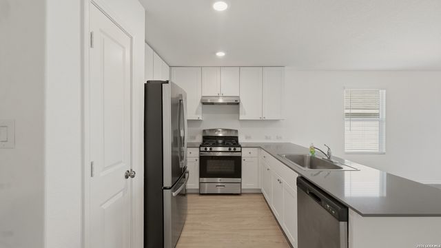 5970 VESTIGE BND, Bulverde, TX 78163