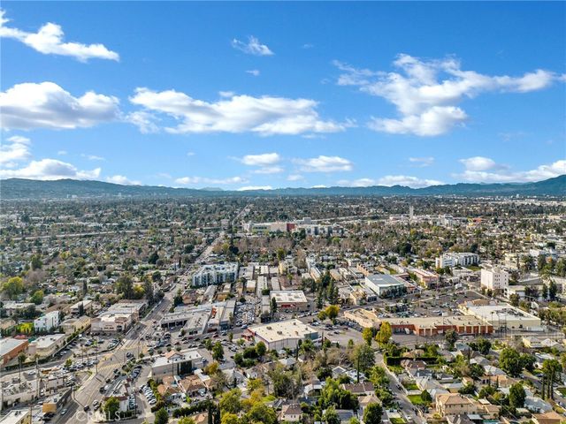 6033 Fulcher, North Hollywood, CA 91606