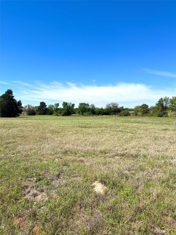 2654 County Road 329, Lincoln, TX 78948