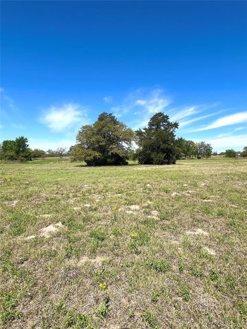 2654 County Road 329, Lincoln, TX 78948