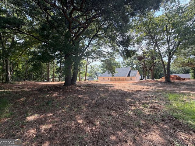 207 Walton Street, Loganville, GA 30052