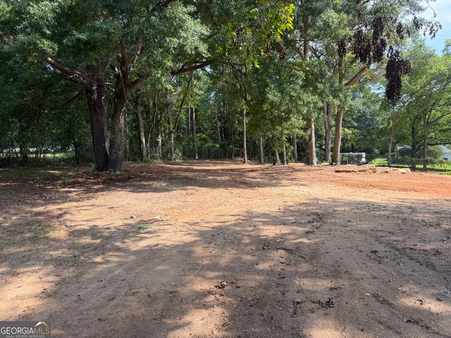 207 Walton Street, Loganville, GA 30052