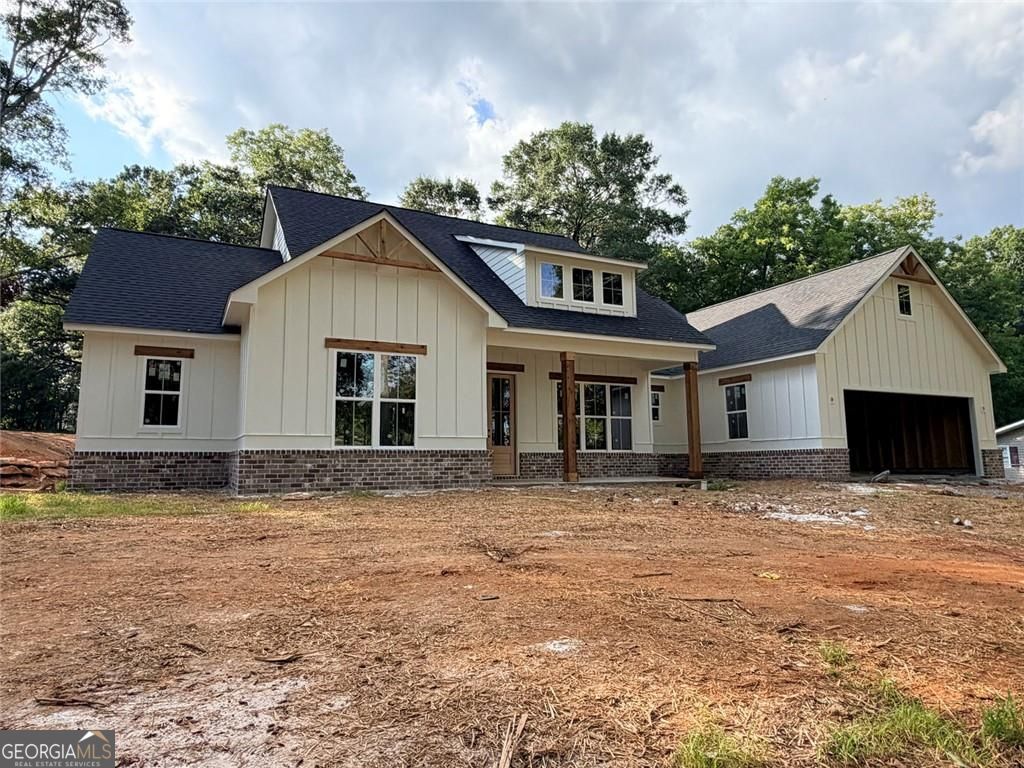 207 Walton Street, Loganville, GA 30052