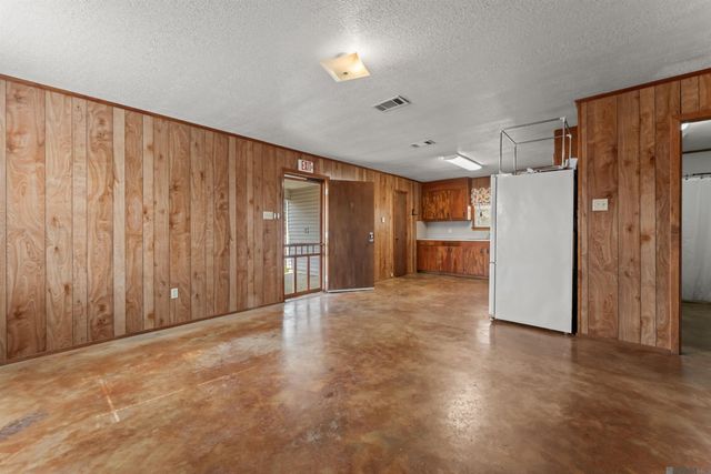 804 Lemon B Rd, Slaughter, LA 70730