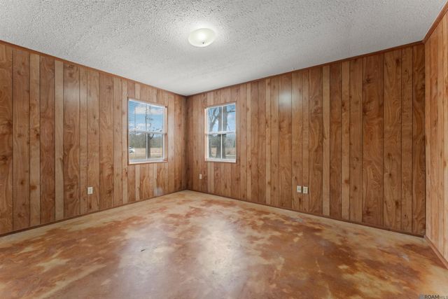 804 Lemon B Rd, Slaughter, LA 70730