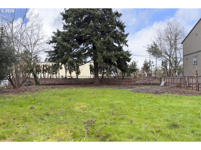 8411 Se BROOKLYN St, Portland, OR 97266