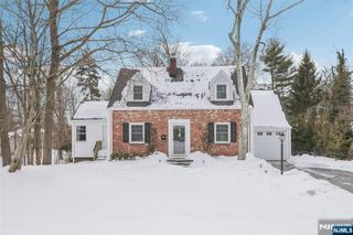 19 Linwood Avenue, Midland Park, NJ 07432